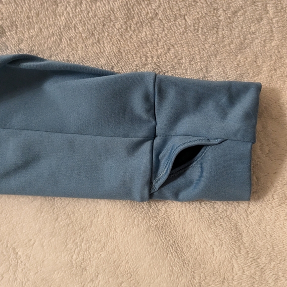 Two Under Armour fitted partial-zip performance sweatshirts S - Picture 12 of 14